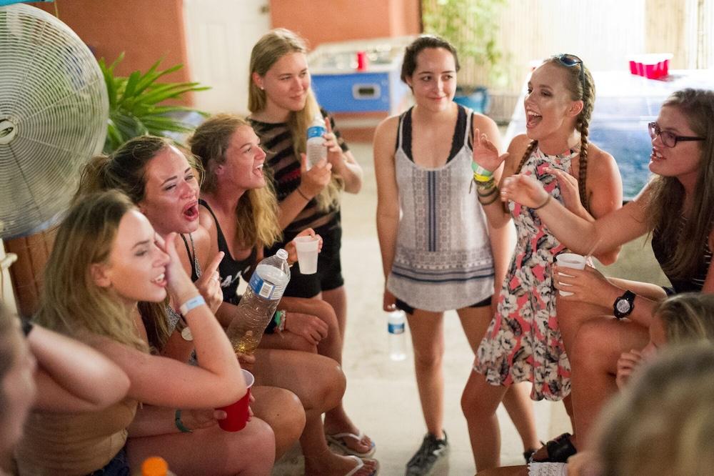 Bikini Hostel, Cafe & Beer Garden (Adults Only) Miami Beach Kültér fotó